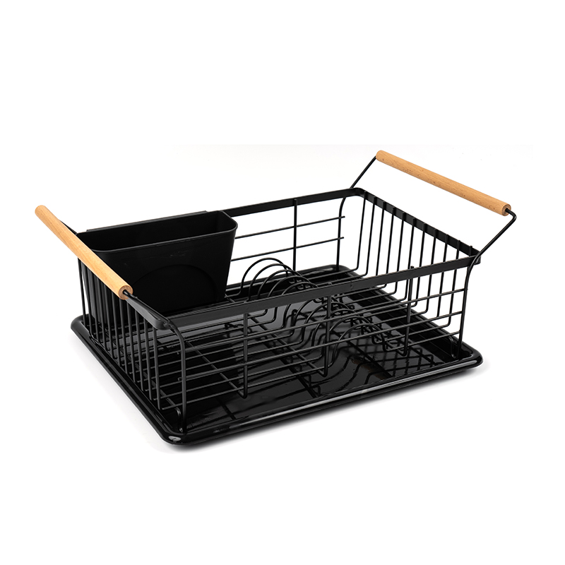 A patera et laminam siccat eculeo cum manubrio ligneo