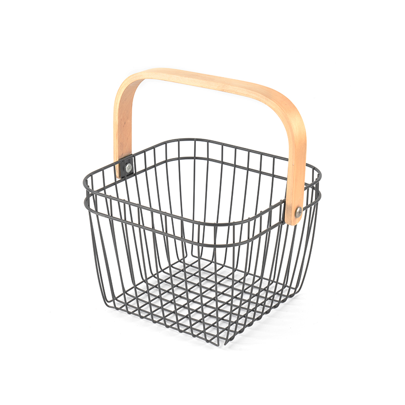Metallum Mesh Basket cum ligneo manubrium at
